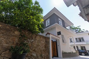 Street view - Villa Italic (Antalya)