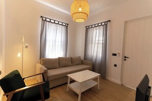 Family Apartment, Patio | Ruang tamu | Pencetak 