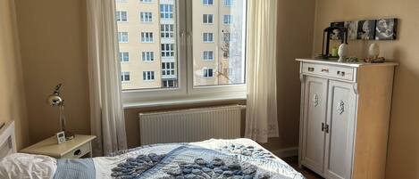 1 sovrum, strykjärn/strykbräda, wi-fi och sängkläder