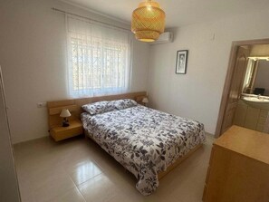 3 bedrooms, Internet - Spectacular villa in Las Tres Calas (Ametlla de mar)