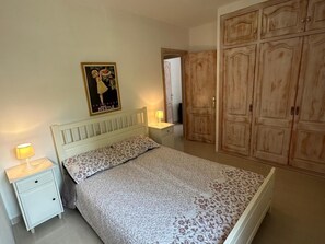 3 bedrooms, Internet