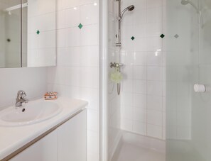 Shower - Long Island 9/ 0201 + G (Oostduinkerke)