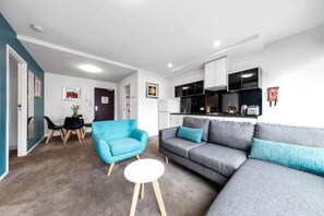 Smart TV, fireplace, DVD player, books