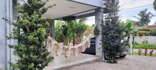House between greenery and sea Praia do Mariscal
