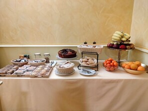 Petit déjeuner buffet compris tous les jours
