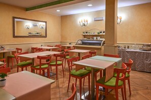 Frokostbuffé er inkludert hver dag