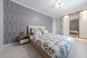 Standard-Apartment, Stadtblick | 1 Schlafzimmer, Bügeleisen/Bügelbrett, kostenloses WLAN