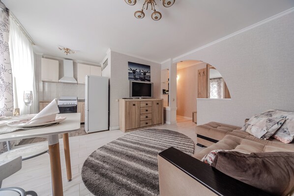 Standard Apartment, City View | 1 bedroom, iron/ironing board, free WiFi