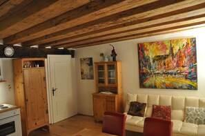 Apartment, 1 Bedroom | Living room