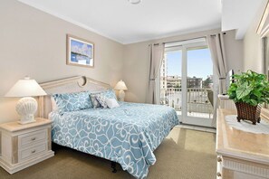 3 bedrooms, free WiFi - 3-bedroom condo with ocean views, indoor pool, balcony, and mid-town location! (Ocean City)