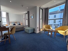 Wifi gratis y ropa de cama 