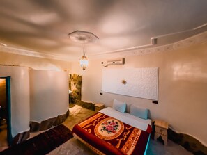 9 bedrooms, iron/ironing board, WiFi, bed sheets - Riad hamada du Draa (mhamid morocco)