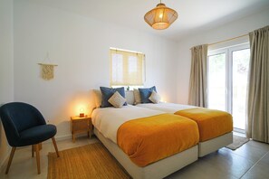 Tomannsrom – comfort, hageutsikt | Skrivebord, skrivebord for bærbar PC og wi-fi (inkludert)