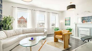 Televisión y oficina