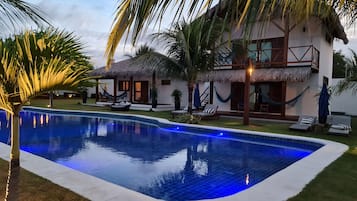 Fachada da propriedade