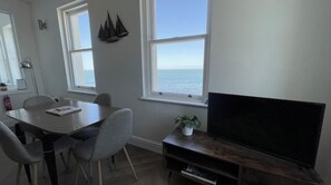 TV - Margate uninterrupted sea views (Margate)
