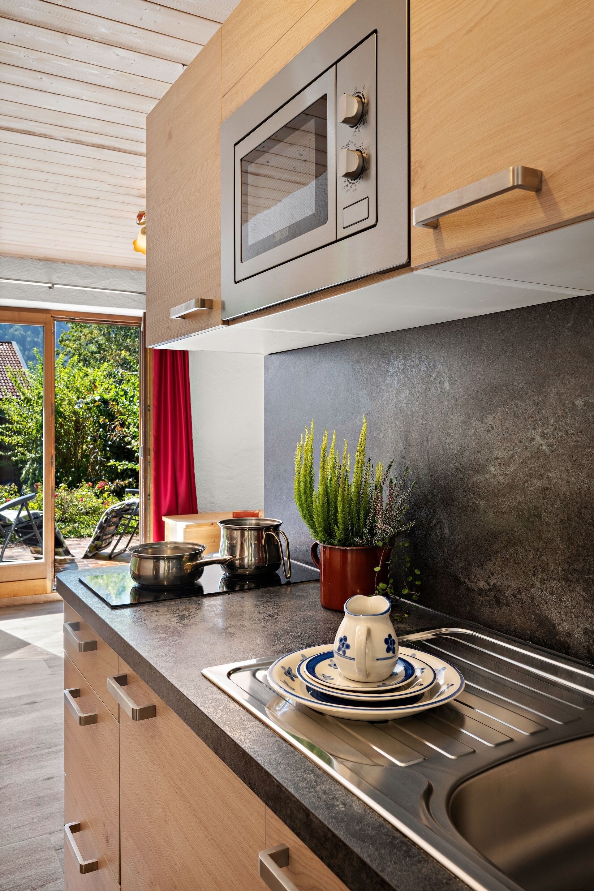 Basic Apartment | Individually decorated, individually furnished, free WiFi