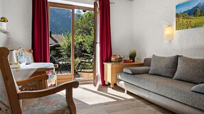 Basic Apartment | Individually decorated, individually furnished, free WiFi - Hotel Effland (Bayrischzell)