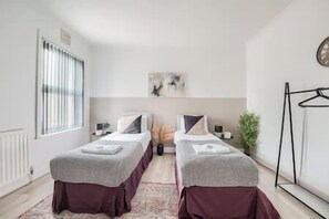 4 habitaciones y wifi gratis 