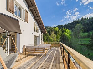 Terrace/patio - Family Chalet “Le Petit Paradis” – Jacuzzi, Sauna & Fitness Room (Gérardmer)
