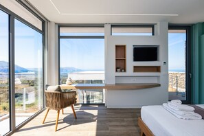 4 soveværelser, skrivebord, strygejern/strygebræt, weekendseng