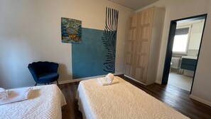 2 bedrooms, iron/ironing board, free WiFi, bed sheets