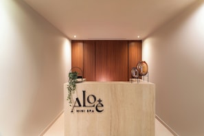 Couples treatment rooms, sauna, hot tub, body treatments, hydrotherapy - Alizo Boutique Hotel &; Spa - Adults Only (Rhodes)