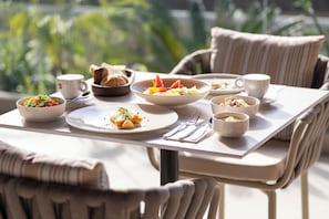 Gratis frukostbuffé varje dag