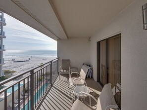 Property grounds - Top Floor Views of St Pete Beach | 2 Bedrooms (St. Pete Beach)