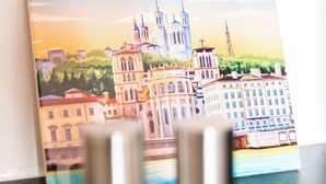 A Lyon cityscape poster with a prominent church and a river. - Au Lyon D'ort - Near Eurexpo (Villeurbanne)
