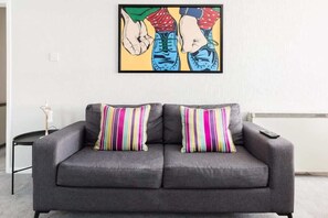 TV, fireplace, offices