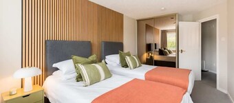 Stylish 2-bed Stay in Leamington Spa w/ Free Parking