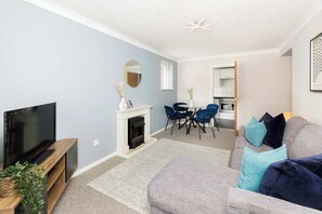 TV, fireplace, offices