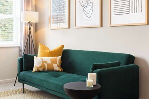 تلفزيون، مكتب