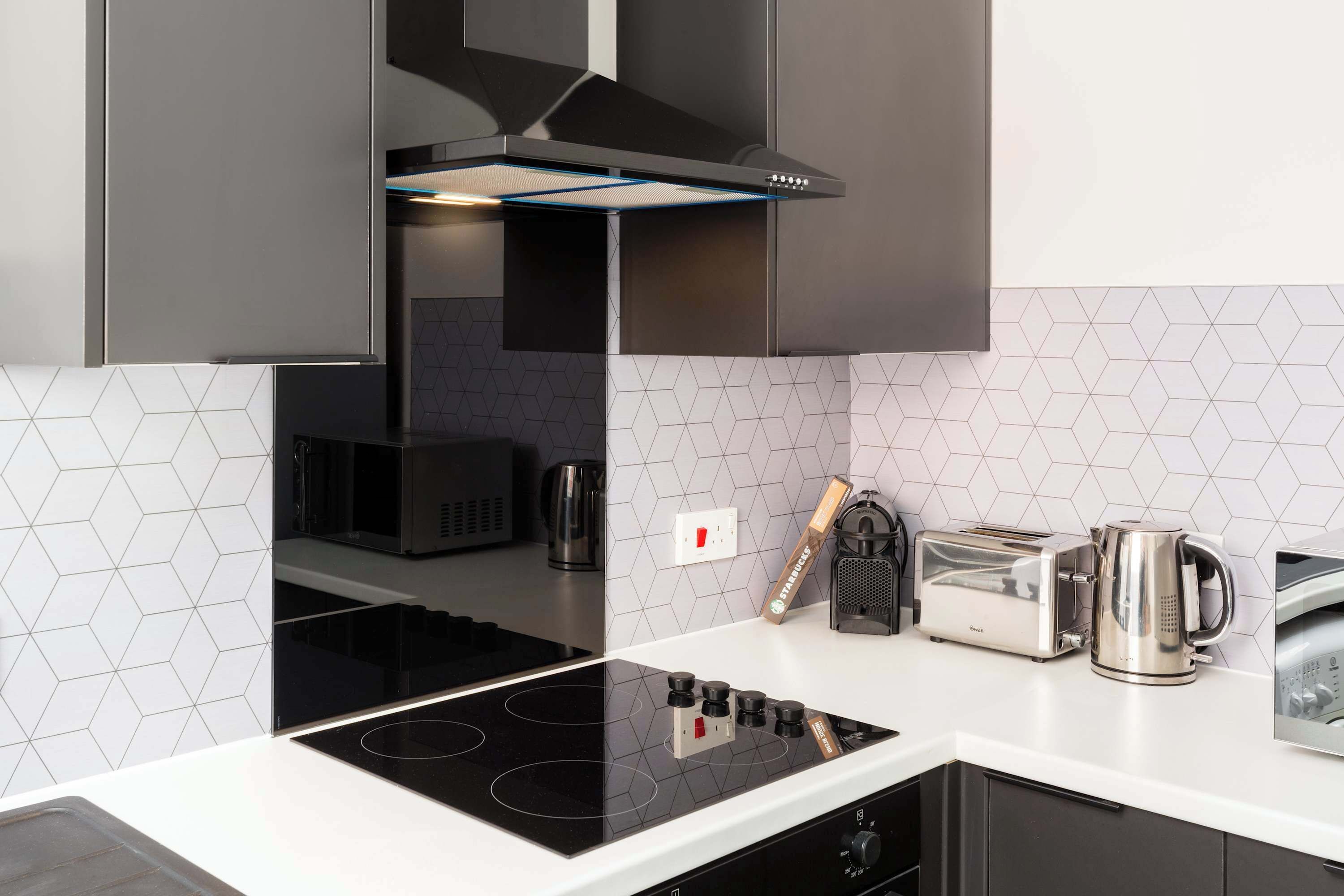 Fridge, microwave, oven, coffee/tea maker