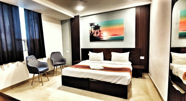 Double or Twin Room | Rollaway beds, free WiFi, bed sheets - Hotel the terminal (New Delhi)