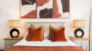 1 bedroom, iron/ironing board, travel crib, WiFi