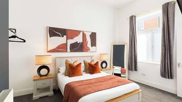 1 bedroom, iron/ironing board, travel crib, WiFi