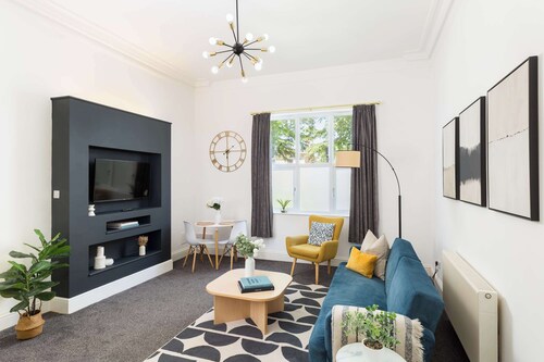 Apt 2 Avenue Road – Leamington Spa | Modern 1-Bed with Free Parking, Wi-Fi and Station Access