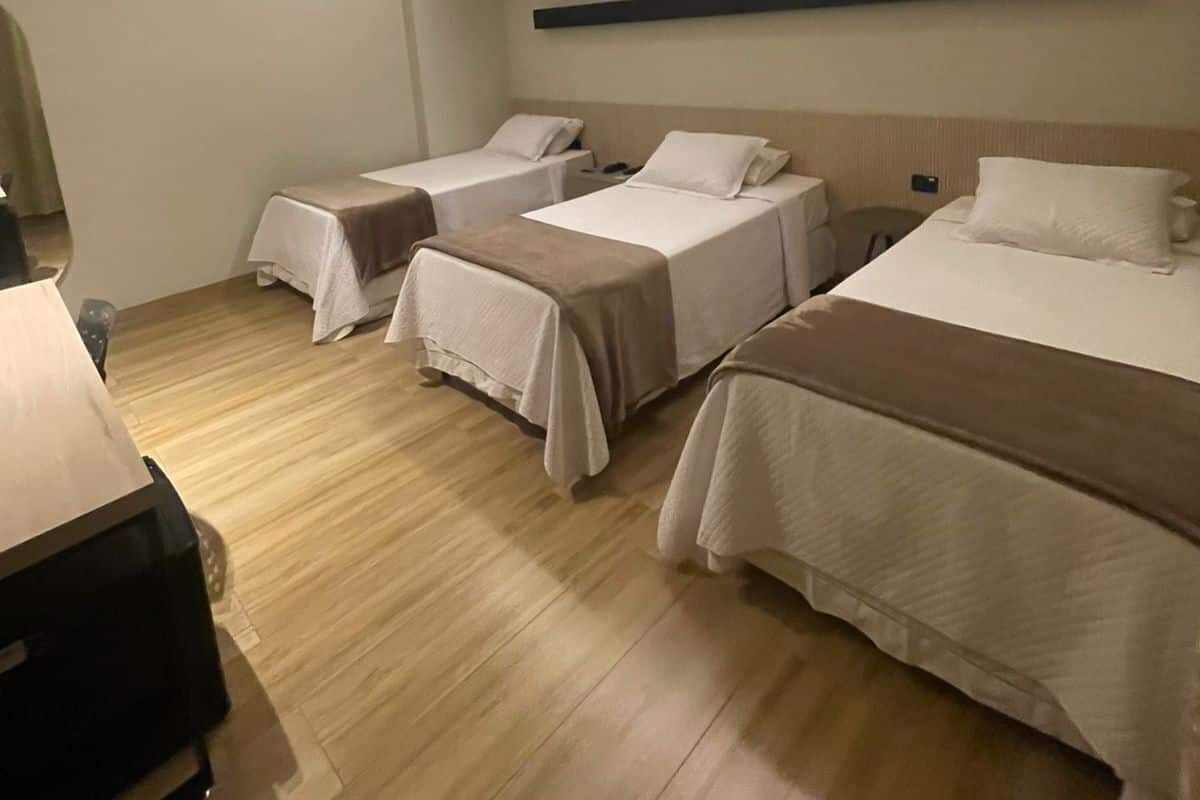 Triple Room (3 Camas de Solteiro)
