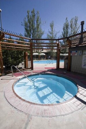 A heated pool - Lake Forest # 117 by Hauserman Rentals (Tahoe City)