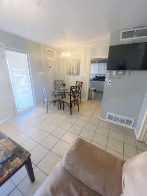 Living area - Entire 2-bedr  Apt in El Paso with AC and WiFi (El Paso)