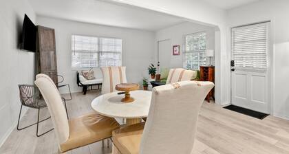 Bayside Escape | Cozy Hideaway Near Bayshore