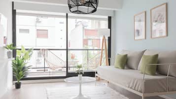 Apartment (B) | Ruang tamu
