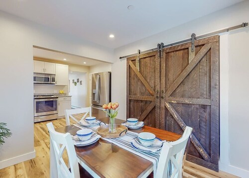 Enchanting 3BR Farmhouse Retreat  Nature Getaway