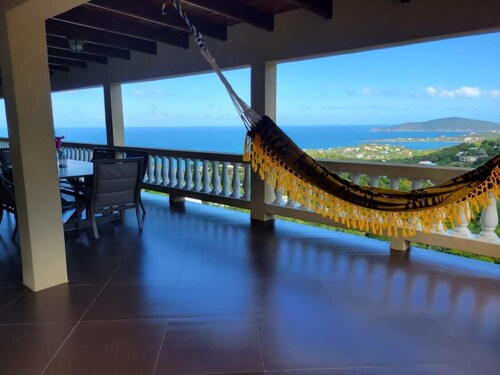 3-bedroom house in fabulous St Thomas with AC, WiFi. Enjoy your stay