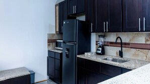 Appartement, 1 chambre, balcon | Cuisine privée