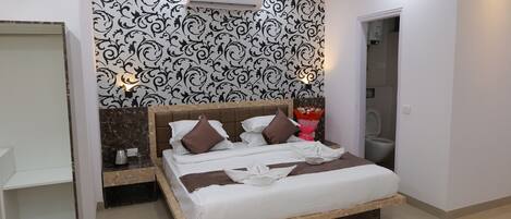 Deluxe Double Room | Soundproofing, free WiFi