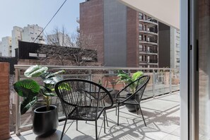 Apartment (C) | City view