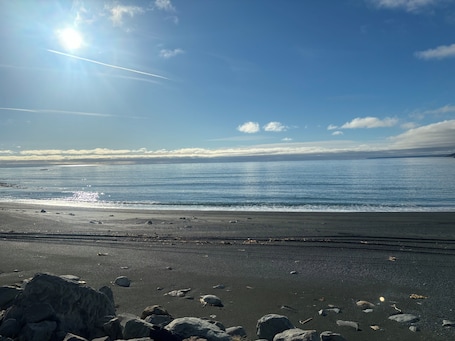 Beach nearby. Hanoverian House in Portugal Cove South